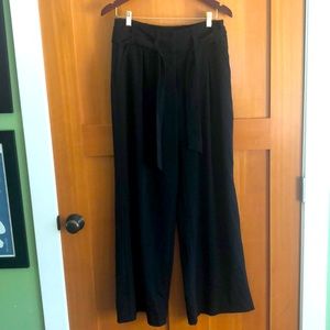 Apt. 9 Black Cropped Slacks with flared leg